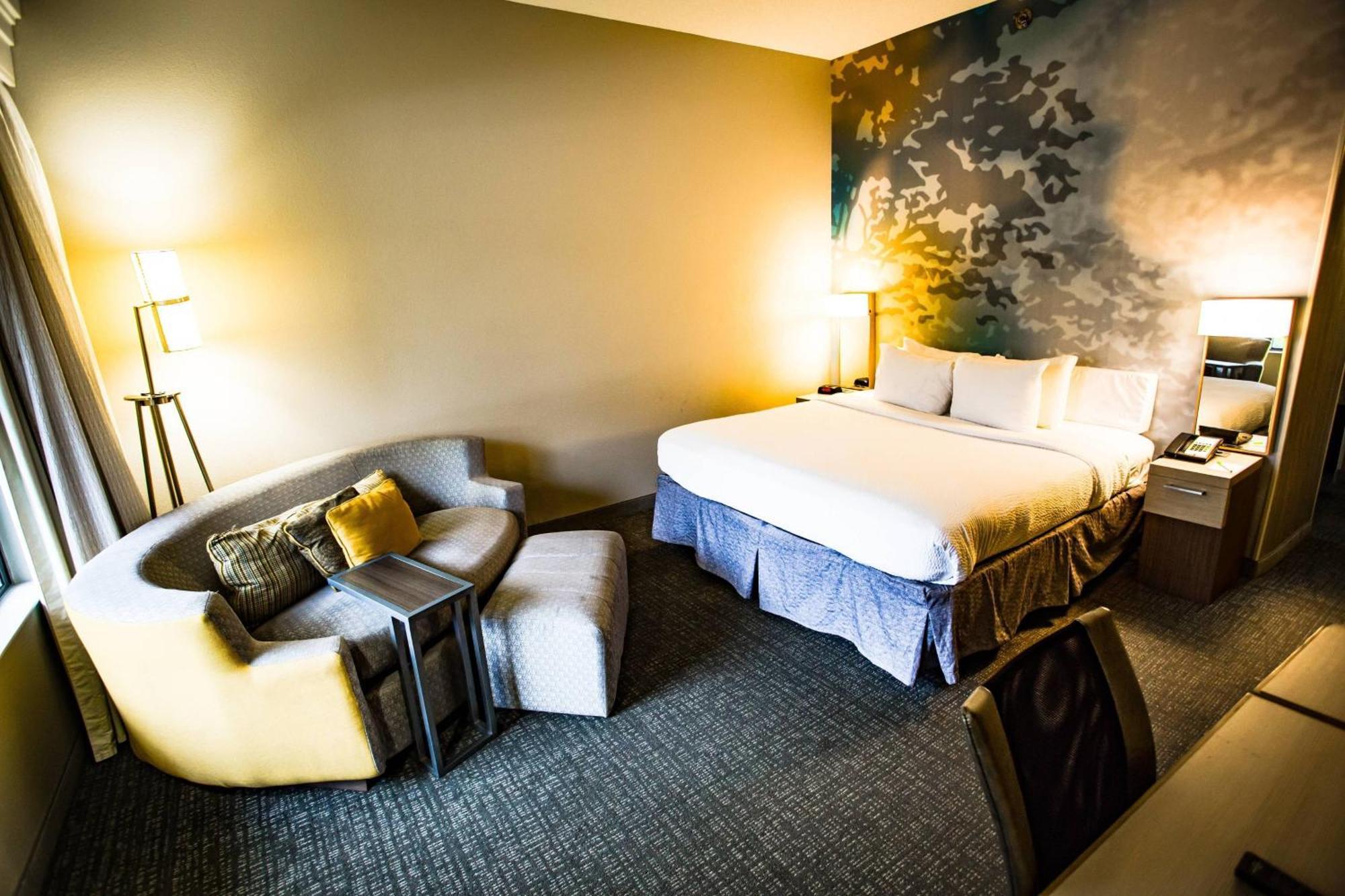 Отель Courtyard Memphis East/Bill Morris Parkway Экстерьер фото